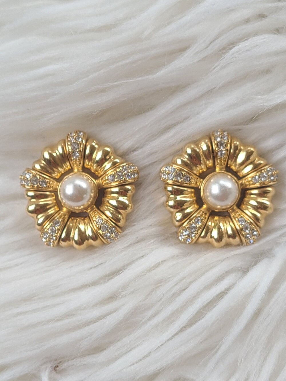 SAL By Swarovski Gold Toned Floral Faux Pearl  Post Earrings- Good Vintage Condi